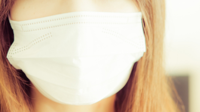 マスクをしてる女性 | 季節の変わり目にインフルエンザ対策！ | 高級交際クラブTen Carat「10カラットブログ」