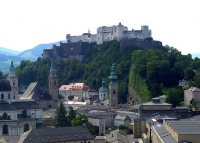 オーストリア　ホーエン・ザルツブルク城 | ロマンチックな海外デートプランをご紹介！ | 高級交際クラブTen Carat「10カラットコラム」